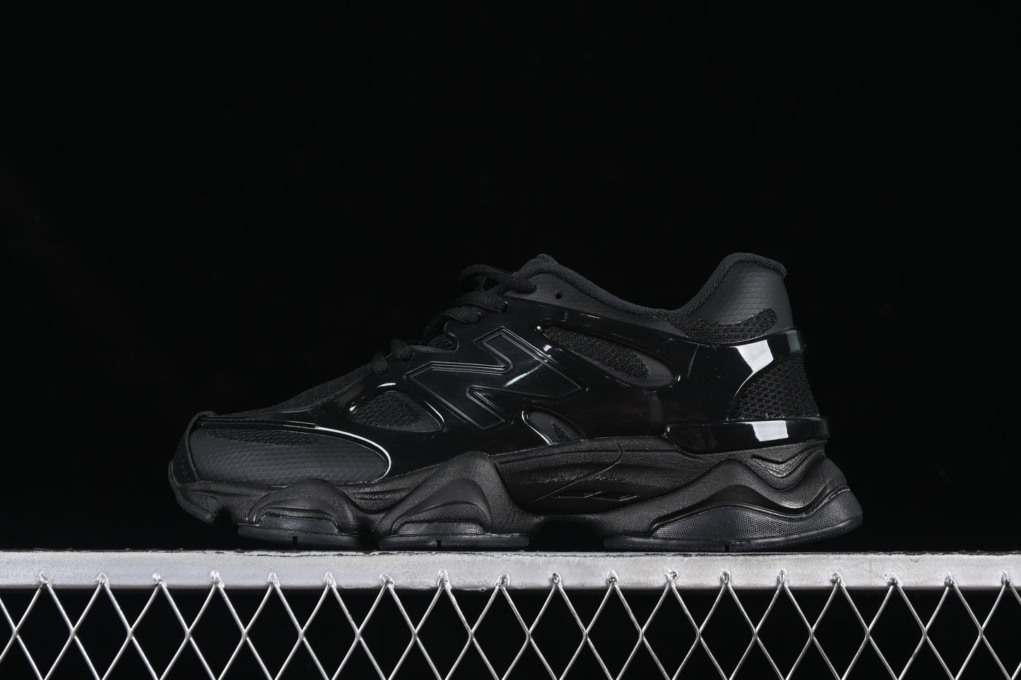 New Balance - Triple Black