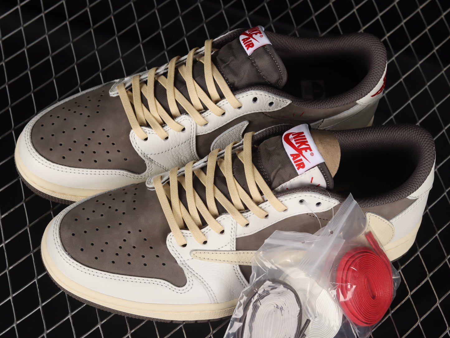 Air Jordan 1 Low OG x Travis Scott ‘Reverse Mocha’