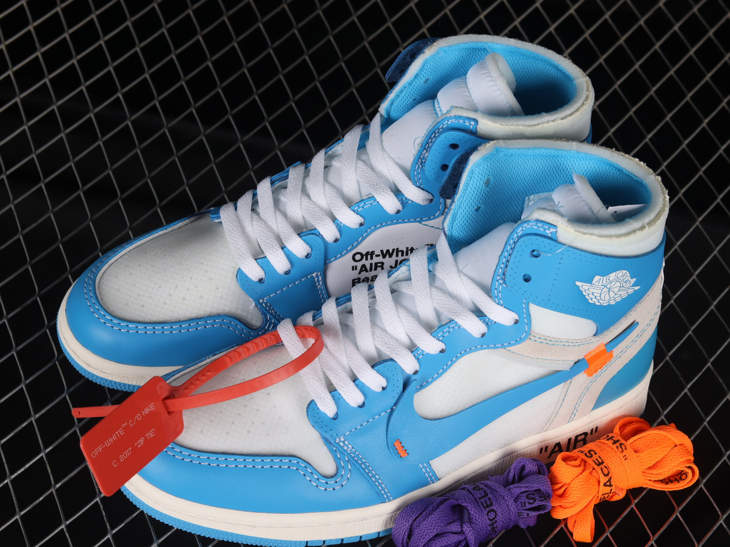 Air Jordan 1 x Off-White Retro High OG ‘UNC’