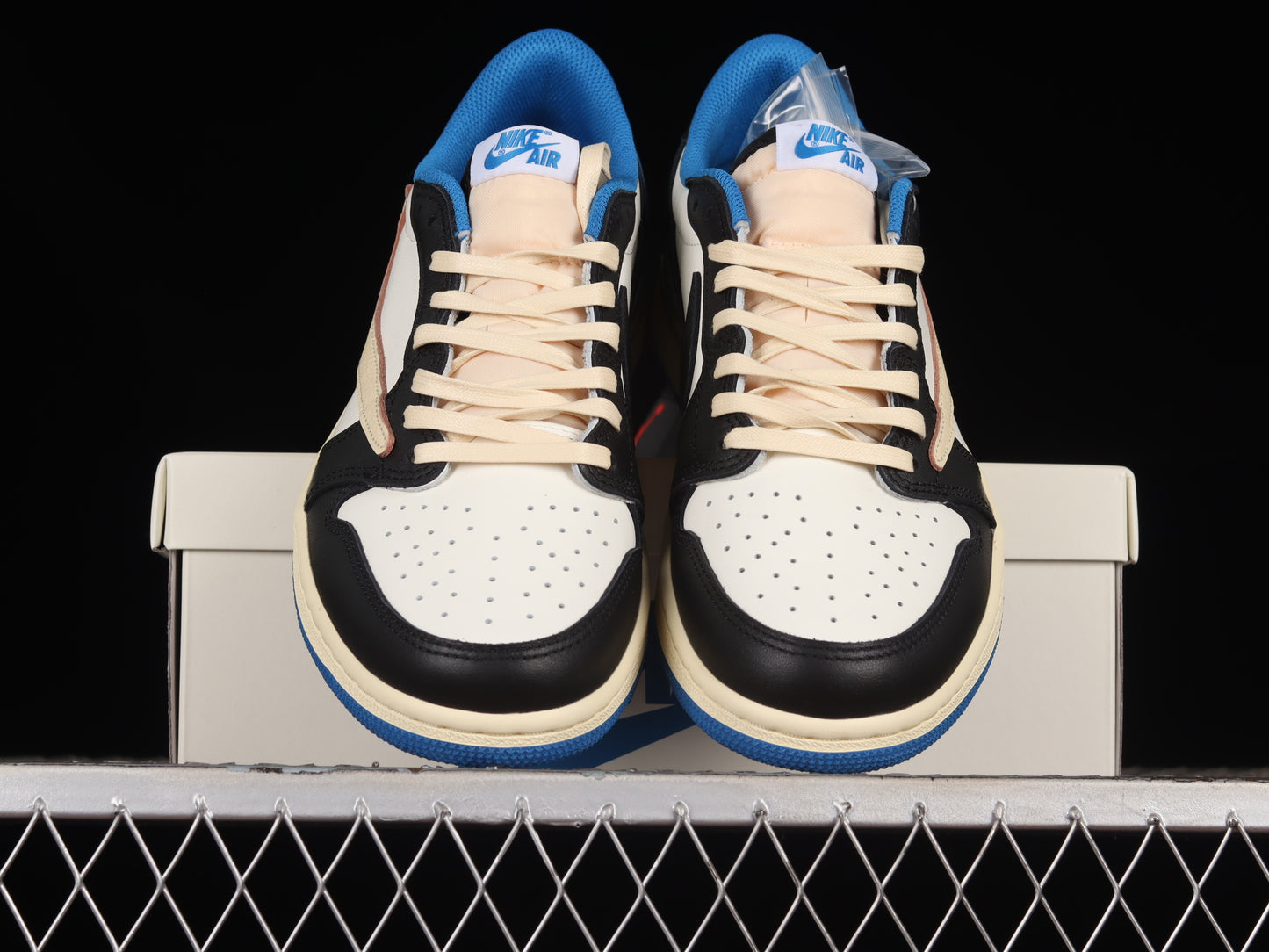 Travis Scott x Fragment x Air Jordan 1 Low OG SP