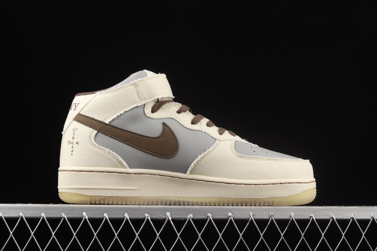 Nike x Travis Scott x PlayStation Dunk ‘Grey White’