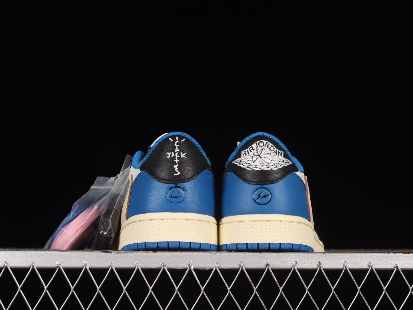 Travis Scott x Fragment x Air Jordan 1 Low OG SP