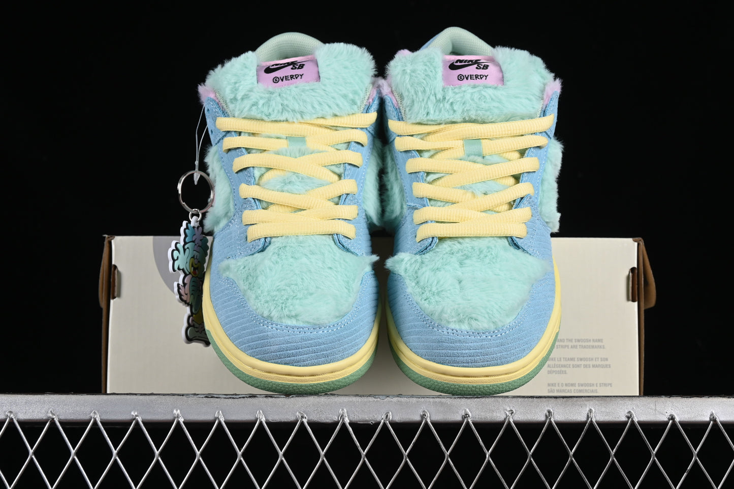 Nike x Verdy SB Dunk Low ‘Visty’