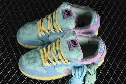 Nike x Verdy SB Dunk Low ‘Visty’